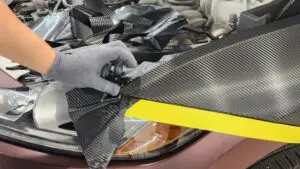 Installation de wrap de vinyle couleur fibre de carbone a Trois-Rivières