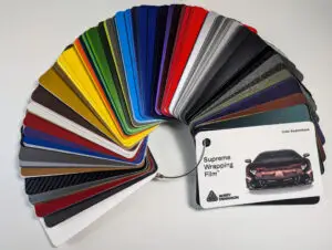 livret de selection de couleur pour pellicule vinyle de marque Avery a trois-rivières